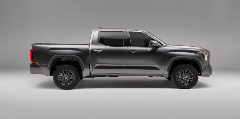 Toyota Tundra Double Cab side view