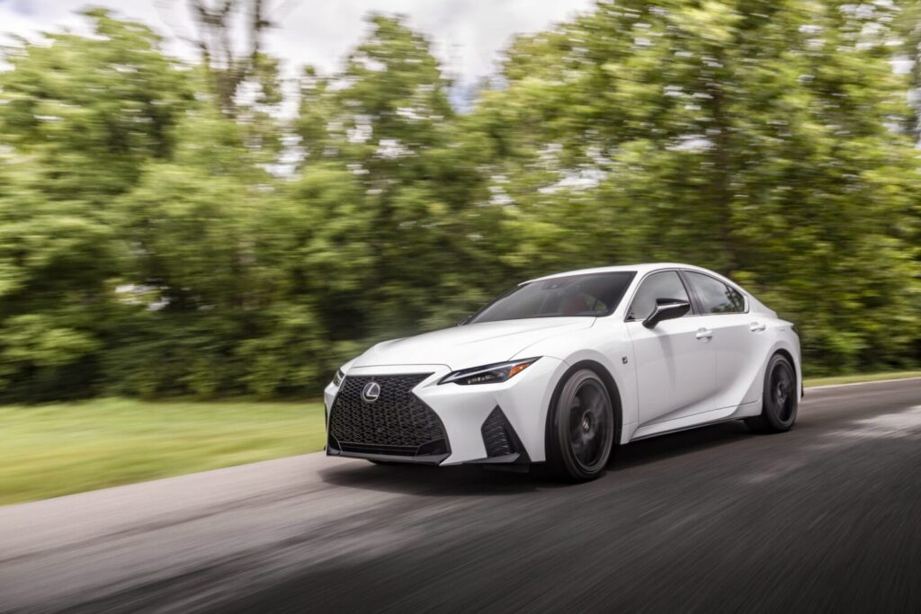 Lexus IS