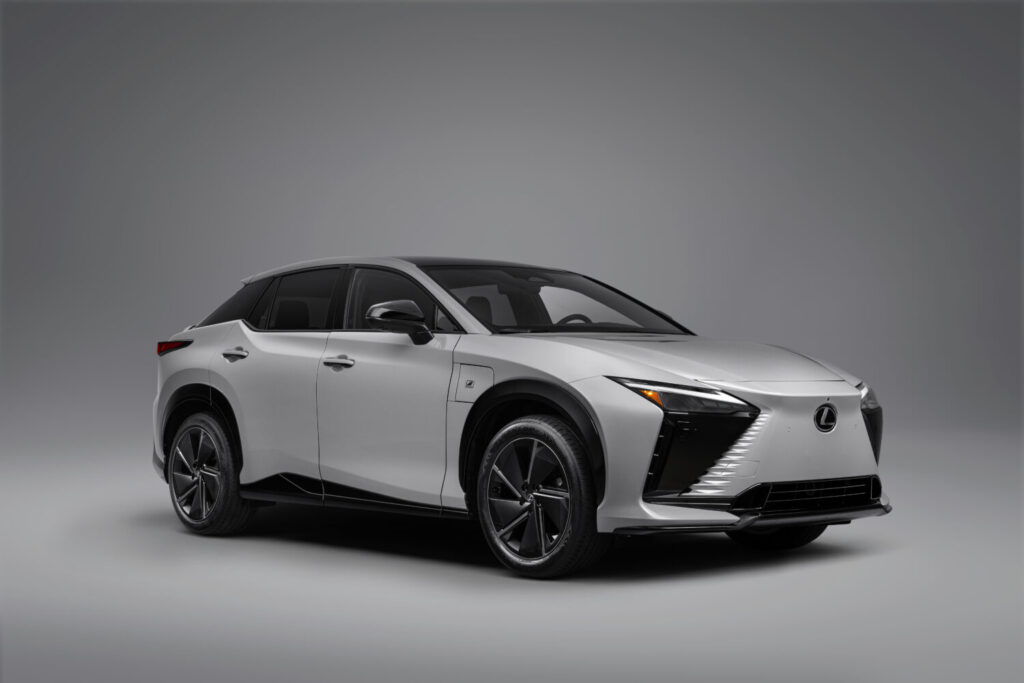 Lexus RZ