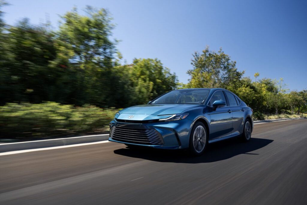 2027 Toyota Camry XLE AWD in Ocean Gem