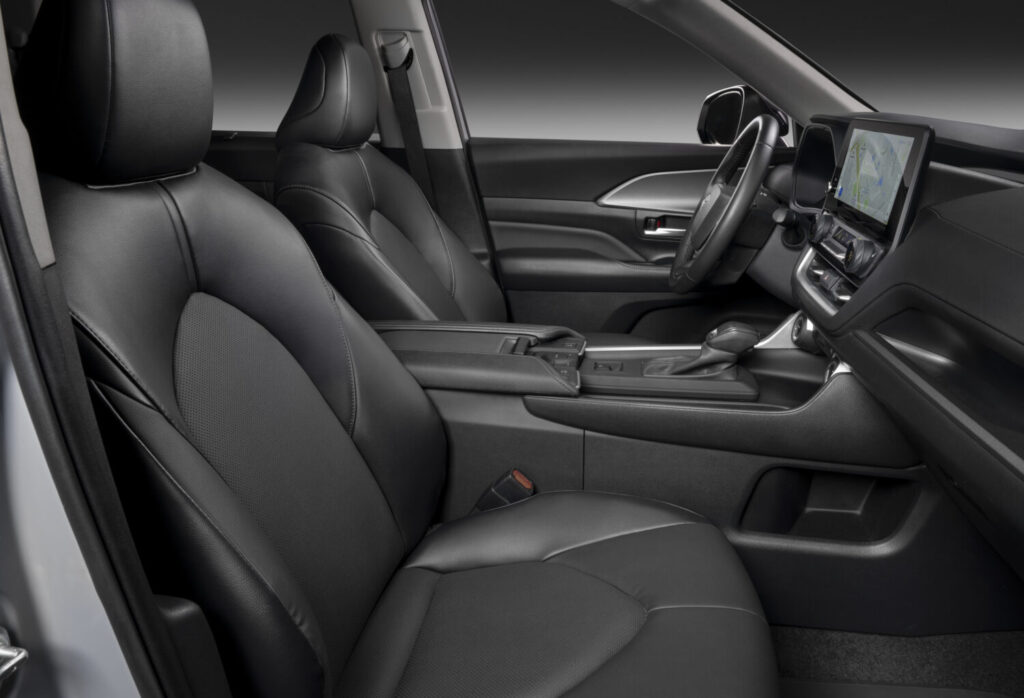 2027 Toyota Grand Highlander Woodland front seats